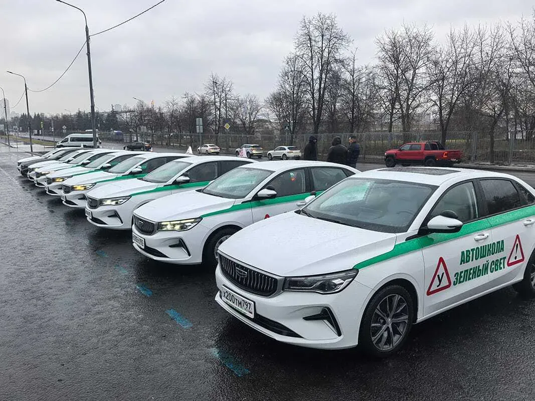 Как выбрать автошколу в Москве: полный гид для будущих водителей